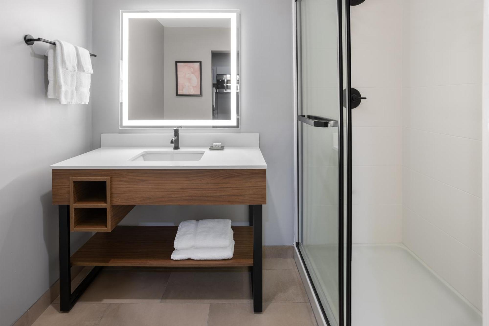 Hawthorn Extended Stay By Wyndham Williston Burlington المظهر الخارجي الصورة