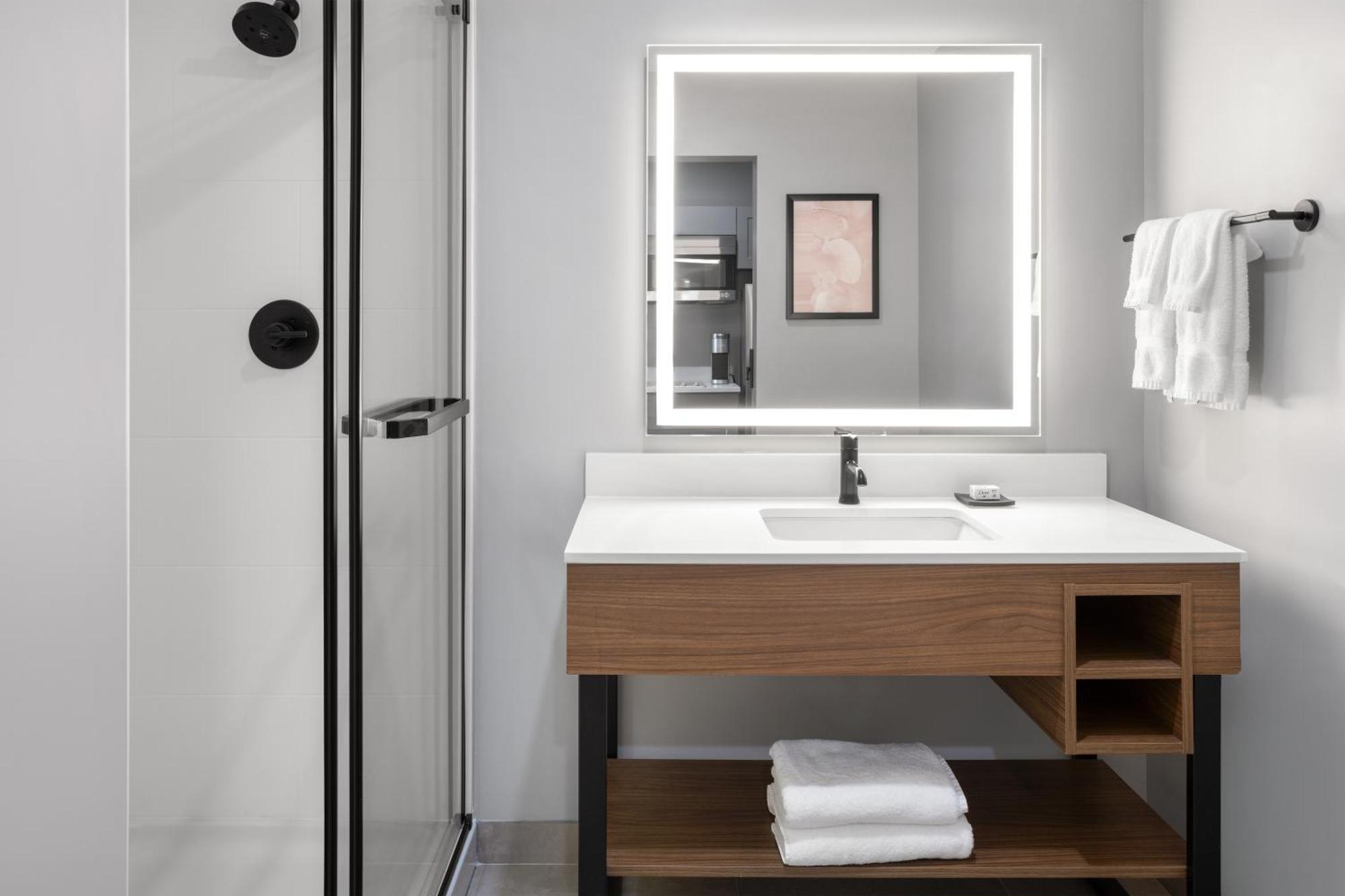 Hawthorn Extended Stay By Wyndham Williston Burlington المظهر الخارجي الصورة